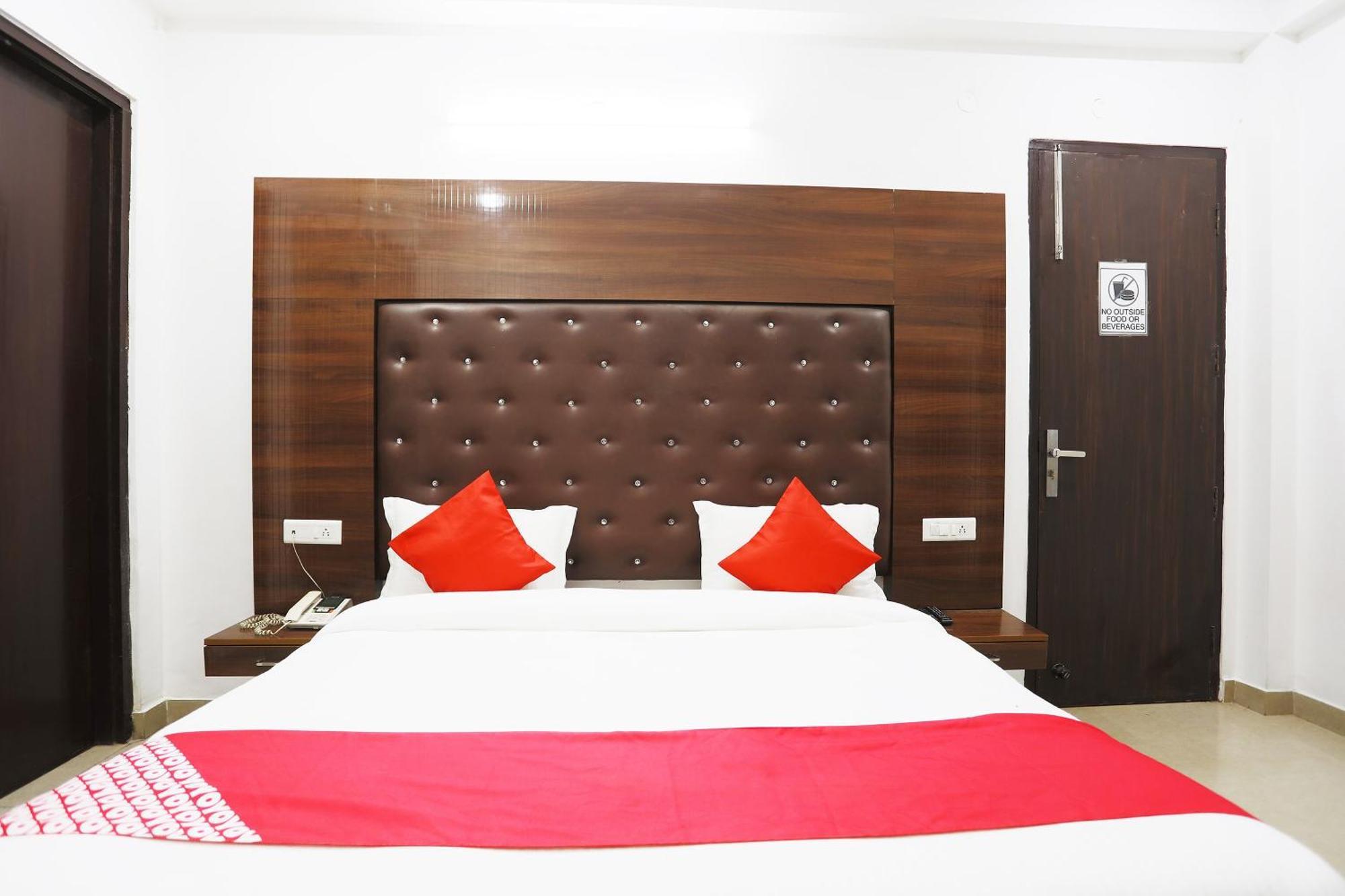 Super Collection O Tipsyy Inn 014 Gurgaon Extérieur photo